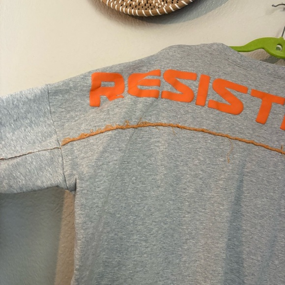 Star Wars: The Rise Of Skywalker Resistance Raw-Edge Athletic Jersey crop - Picture 5 of 11